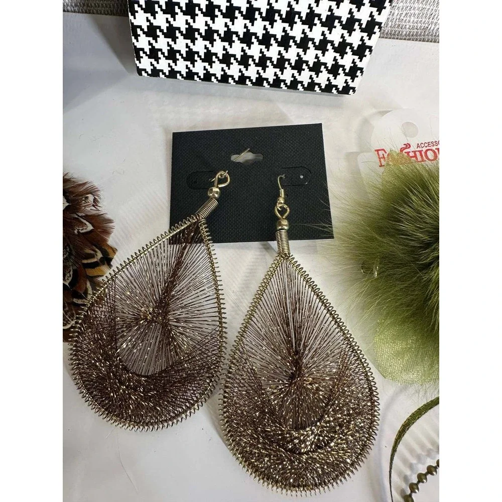 Boho Feather Earrings Jewelry Lot w/ Faux Fur Hair Clip Set 056 (3)